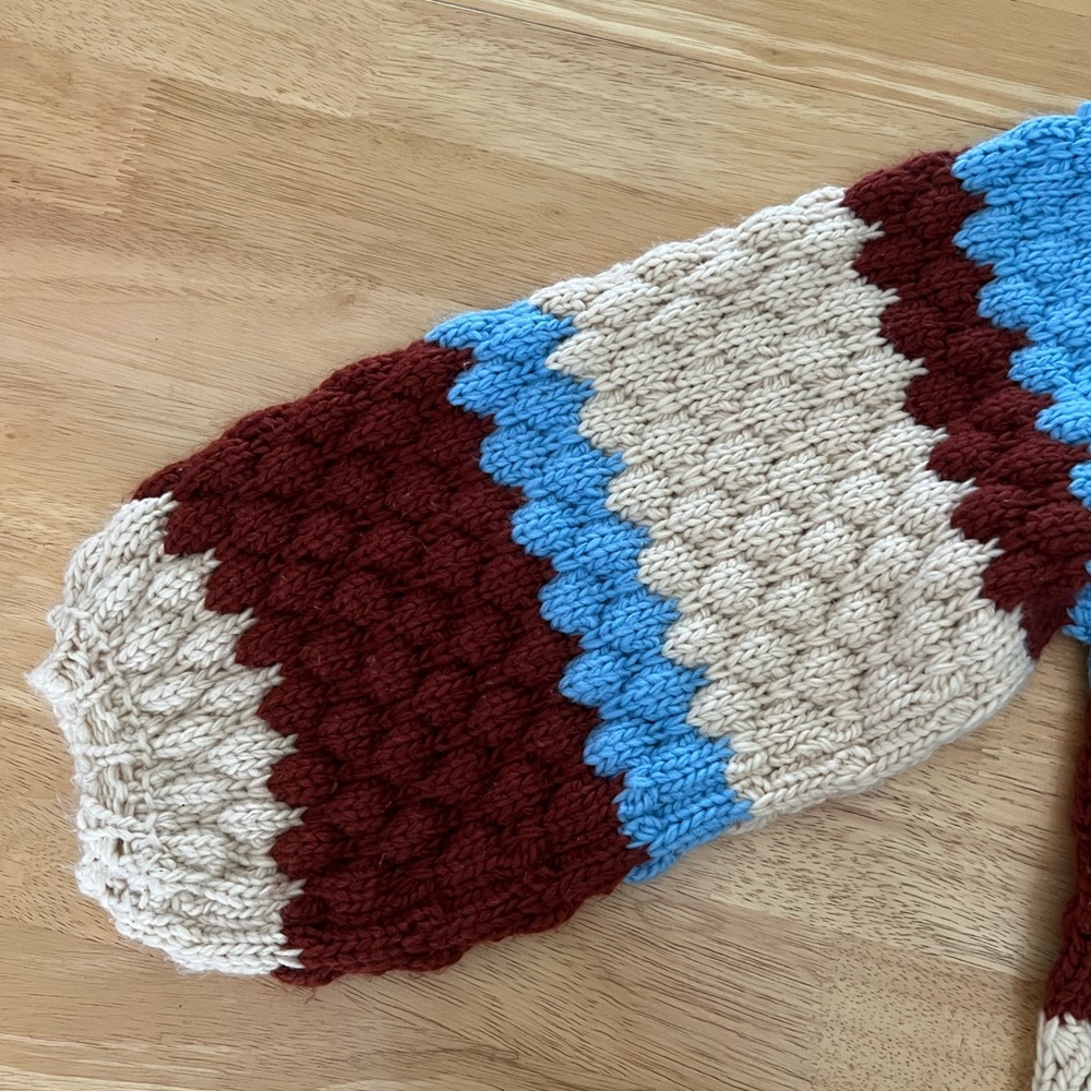 Forever 21 size small knitted burgundy, blue, and tan turtleneck sweater